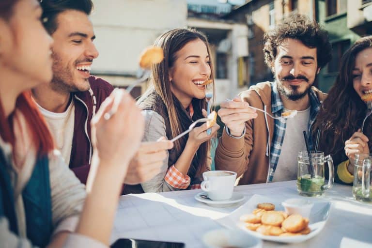 people sharing food 768x512